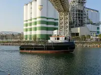 Буксирний човен на продаж