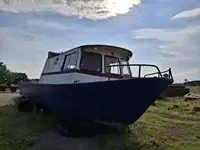 Робочі човни для продажу