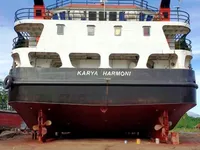 Десантний корабель-танкер для продажу