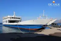 Поромне судно на продаж