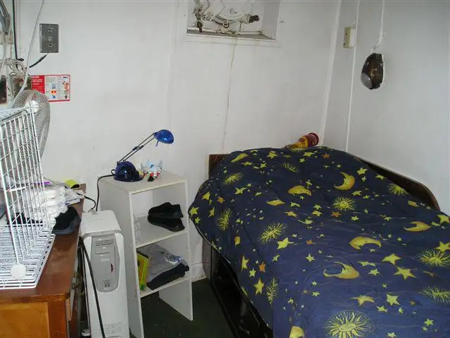 Дослідницьке судно для продажу