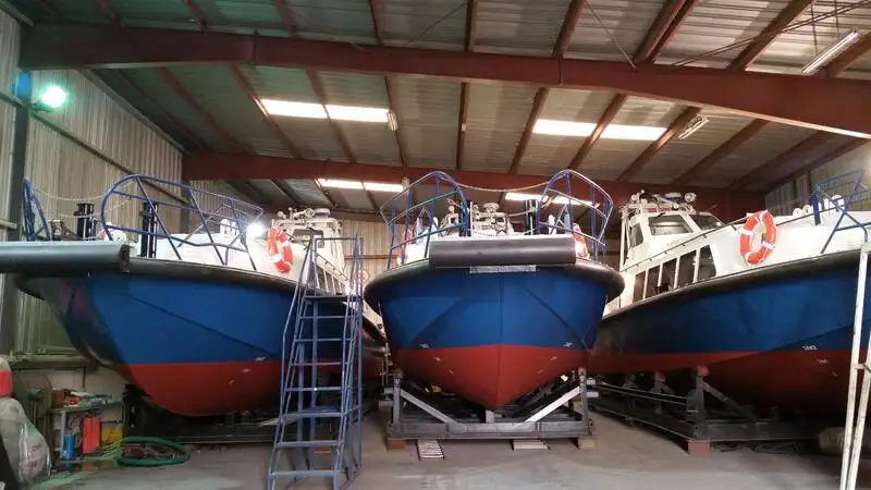 Судно для перевезення екіпажу для продажу