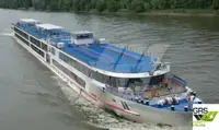 Круїзний лайнер для продажу