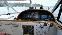 Дослідницьке судно для продажу