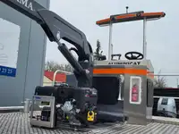 Катамаран на продаж