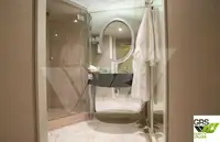Круїзний корабель на продаж