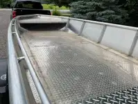 Робочі човни для продажу