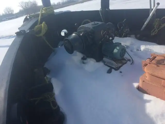 Буксир для продажу