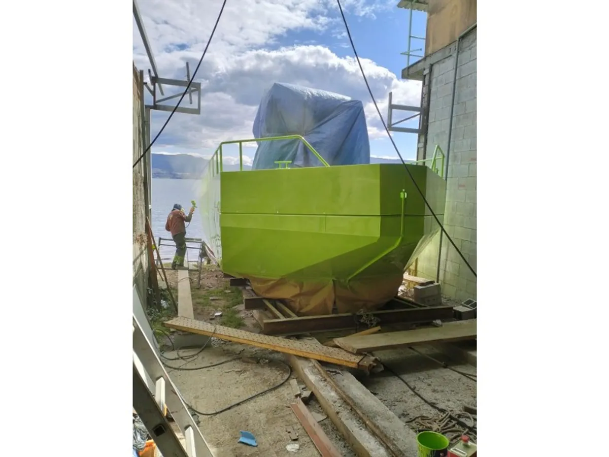 Робочі човни для продажу