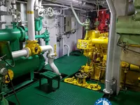 Танкер для нафти/хімікатів для продажу