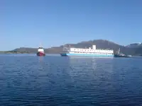 Баржа на продаж