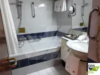 Круїзний лайнер для продажу