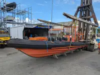 Жорсткий надувний човен для продажу