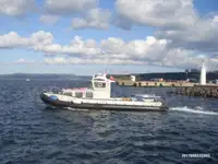 Буксирний човен на продаж