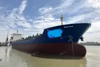 Контейнерний корабель на продаж