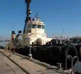 Буксирний човен на продаж