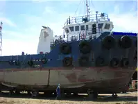 Буксирний човен на продаж