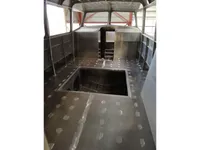 Лоцманський катер для продажу