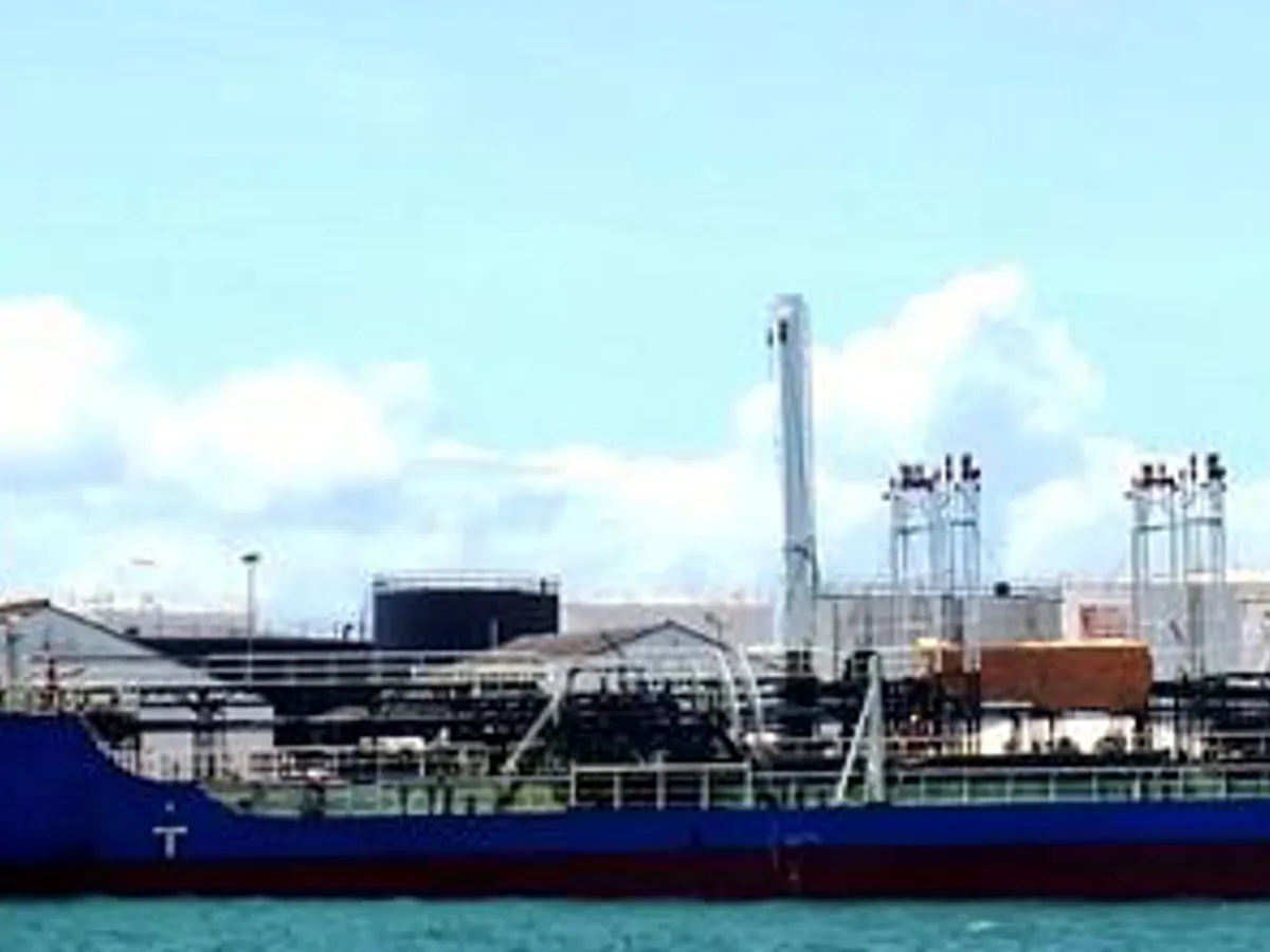 Танкер для нафти/хімікатів для продажу