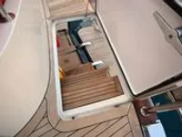 Яхта для продажу