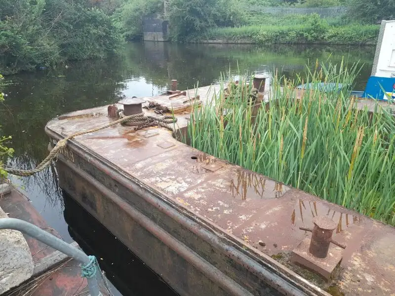 Баржа для продажу