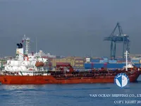 Танкер для нафти/хімікатів для продажу