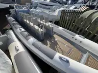 Жорсткий надувний човен на продаж