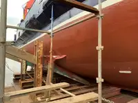 Робочі судна на продаж