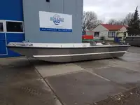 Десантний корабель, танк на продаж