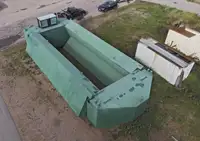 Баржа на продаж