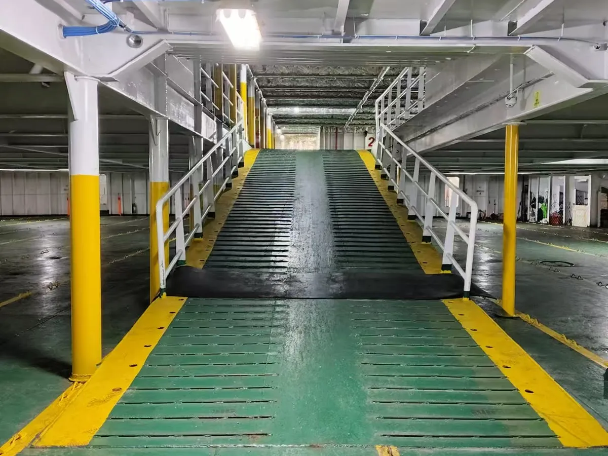 Судно Ro-Ro для продажу
