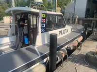 Лоцманський катер для продажу