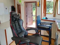 Десантний корабель-танкер для продажу