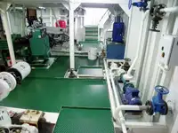 Десантний корабель, танк на продаж