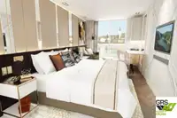 Круїзний лайнер для продажу