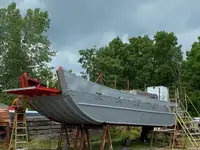 Десантний корабель, танк на продаж