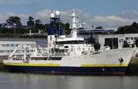 Контейнерний корабель на продаж