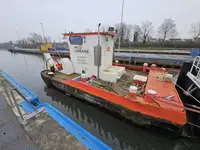 Буксирний човен на продаж