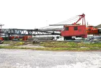 Судно з краном для продажу