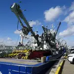 Тральник із ставними сітками для продажу
