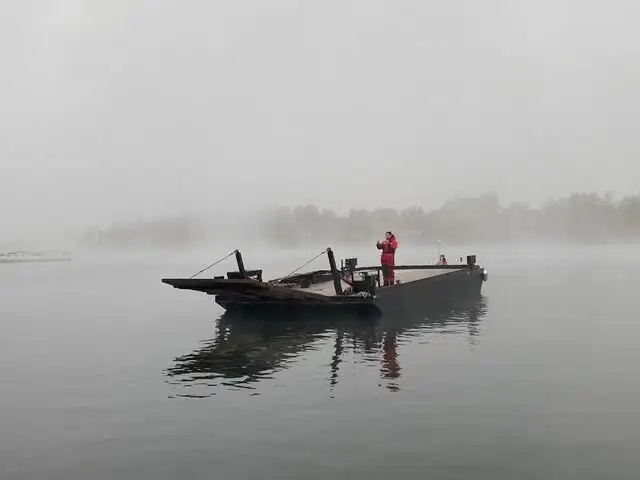 Баржа для продажу