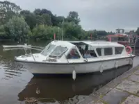 Пасажирський корабель для продажу