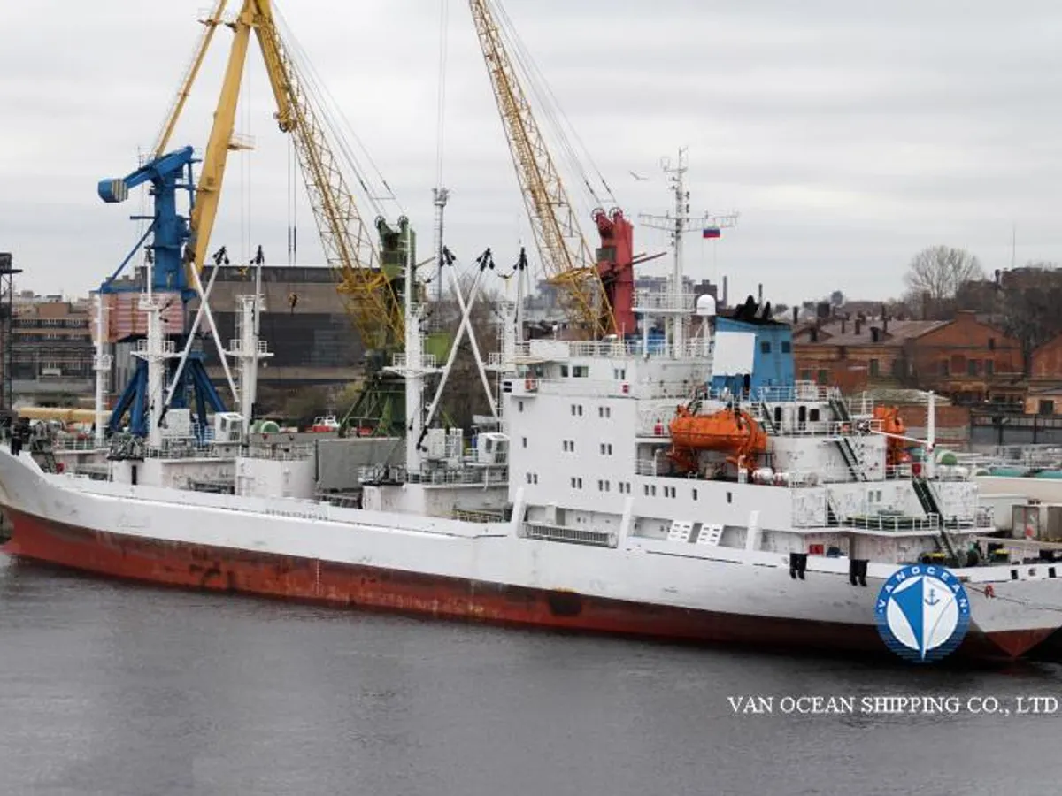 Рефрижераторне судно для продажу