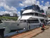 Пасажирське судно на продаж
