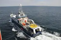 Контейнерний корабель на продаж