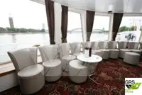 Круїзний корабель на продаж