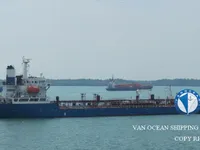 Танкер для нафти/хімікатів для продажу