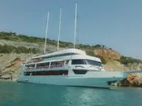 Пасажирський корабель для продажу