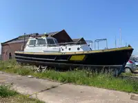 Лоцманський катер на продаж