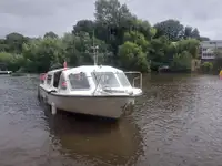 Пасажирське судно на продаж